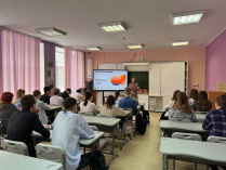 Мобильная 3D-лаборатория «Тюменская слава» продолжает работу со школьниками