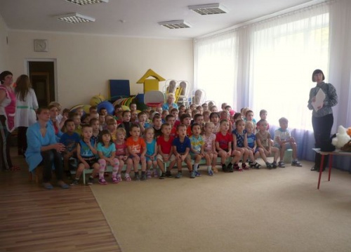 Малышам – о государственном флаге России