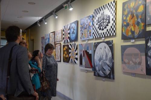 Открытие выставки интерьерной живописи «Геометрия цвета»